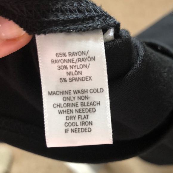 ❤️ LOFT A line Black Dress - Picture 9 of 9